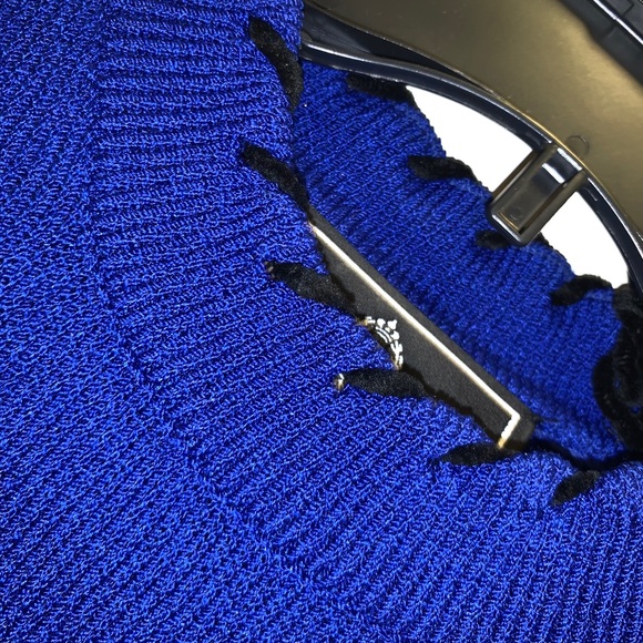 St. John royal blue outfit - Picture 3 of 10